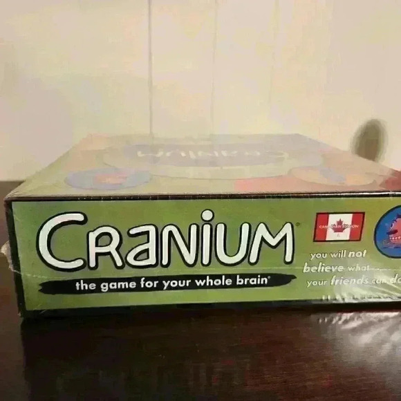 NWT Cranium - Canadian  Version - Picture 3 of 6